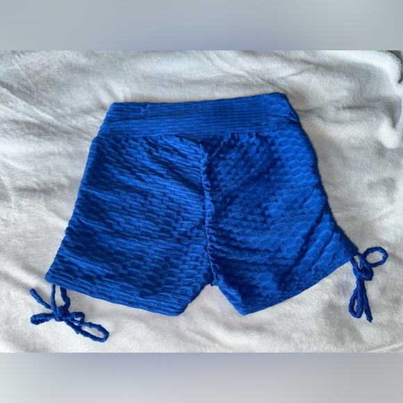 Rue21 Vibrant Blue Ribbed Material - Picture 3 of 4